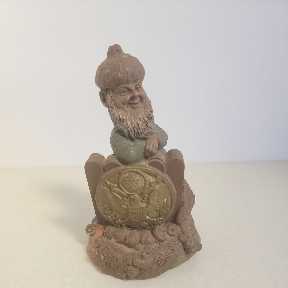 Tom Clark Gnome Army Figurine G. I. 4.5 inches tall Military 1991 Cairn Studios.